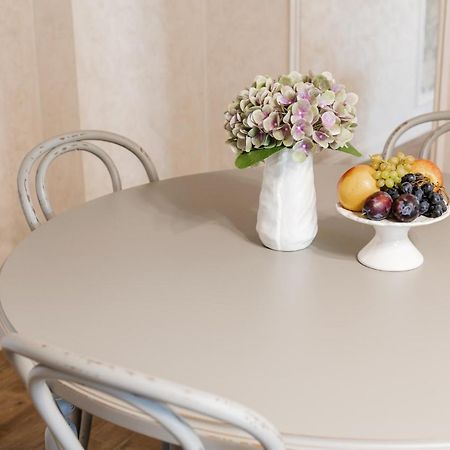 Lux Apartment On Duhnovicha Street .Free Parking. Oujhorod Extérieur photo